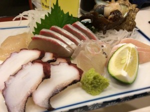 海鮮 竜門 週末のみ営業、萩の海士（あま）さんが営む店  ～ 山口・萩の旅（その１３）