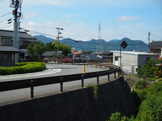 萩の町のガードレールの色は何故こげ茶色をしているのか? ~ 山口・萩の旅(その9)