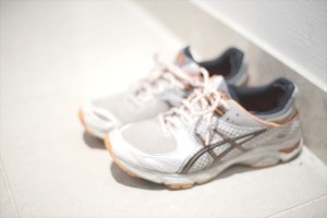 人生初の魚の目が出来て、歩くのがキツくなってきたので病院で削り取って貰いました