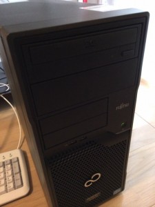 HDDを交換して、９ヶ月振りに富士通製サーバ機を復活させました！