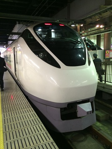 常磐線特急『E657系』に乗ってきた。Wi-Fi、コンセント…これは移動するオフィスだ!