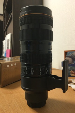 ニコン党へのプレゼントにはコレでしょ!?写真のお供にちょっと変わったアクセサリーを貰った