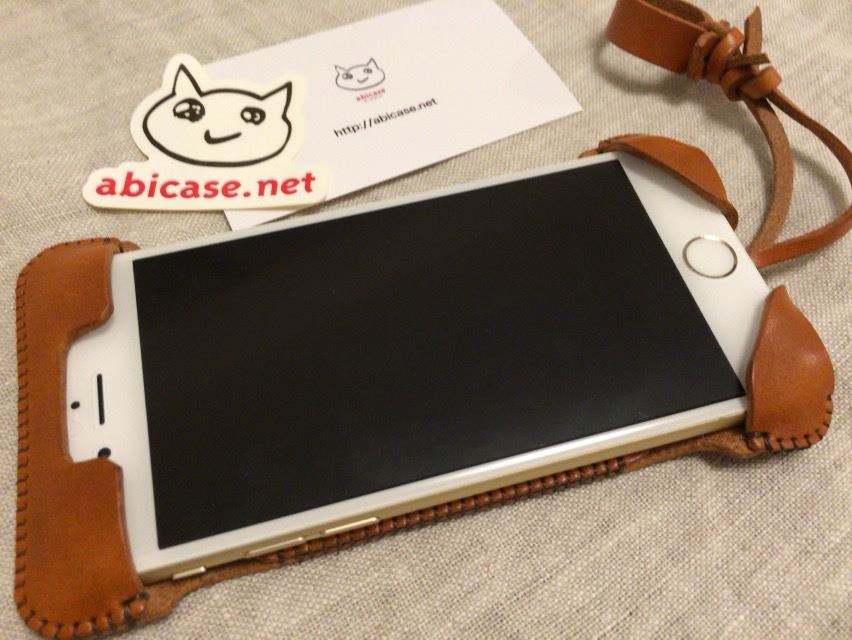 iPhone6のケースなら『abicase』 裸持ち派の私も納得の本革ケース